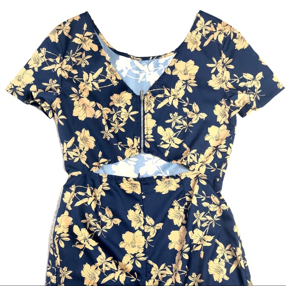 Cutout Calf Length Floral Jumpsuit Overall - Picture 8 of 8